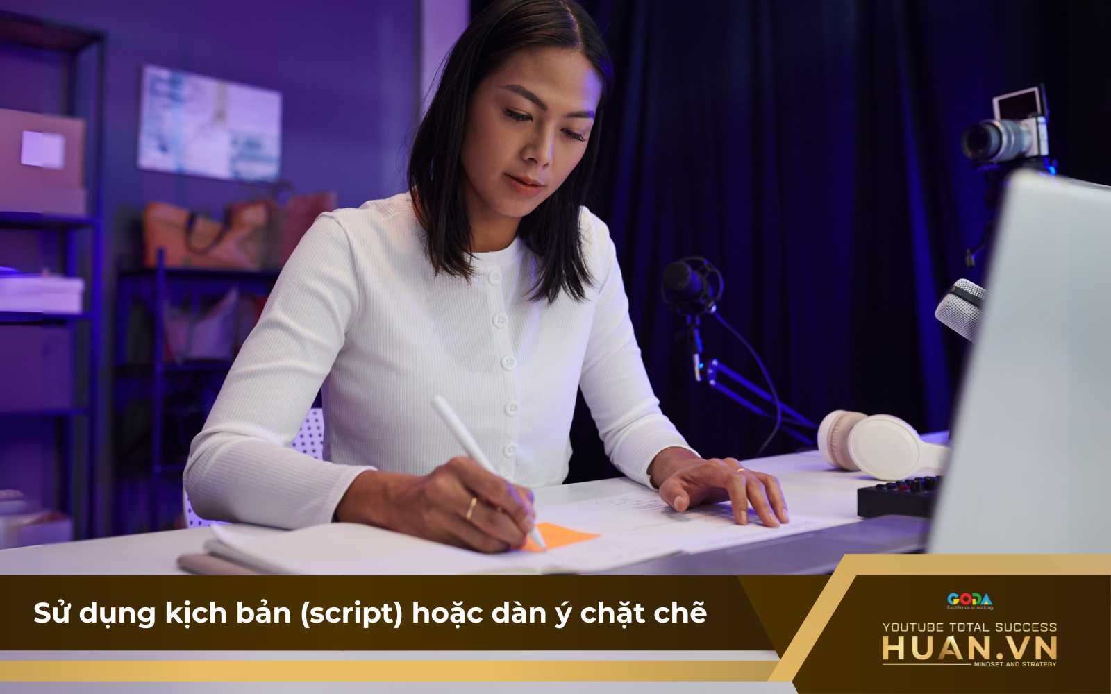 xay-dung-kich-ban-chat-che-de-tang-ty-le-giu-chan-khan-gia Xây dựng kịch bản nội dung thu hút để giữ chân người xem